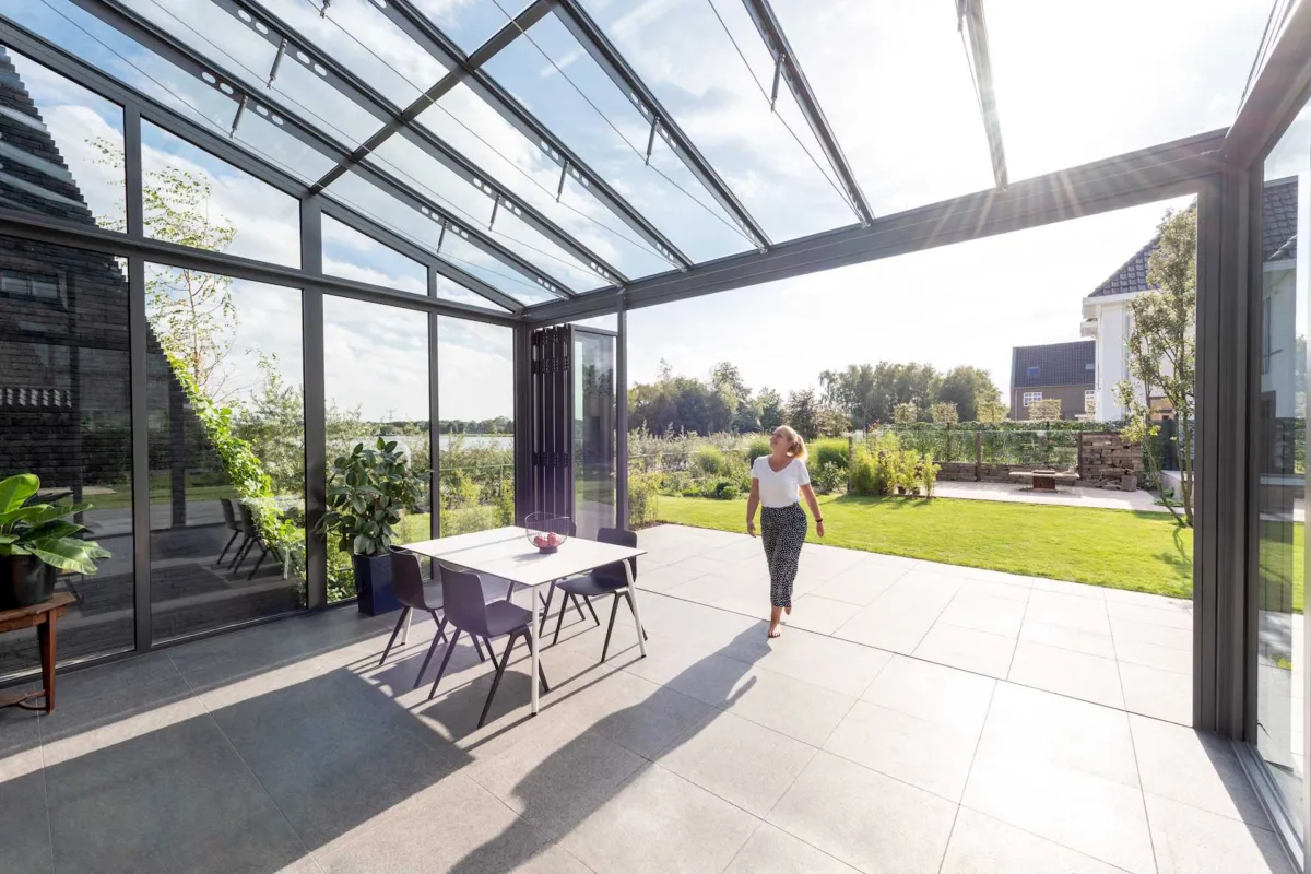 SDL Akzent Vision, SL 80 - realizacja Solarlux, Holandia